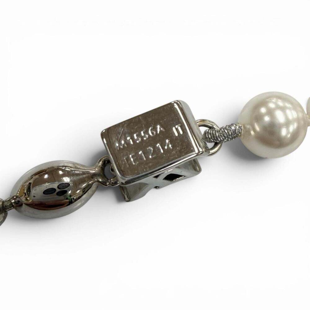 LOUIS VUITTON White Pearl Charm Bracelet - Picture 6 of 7